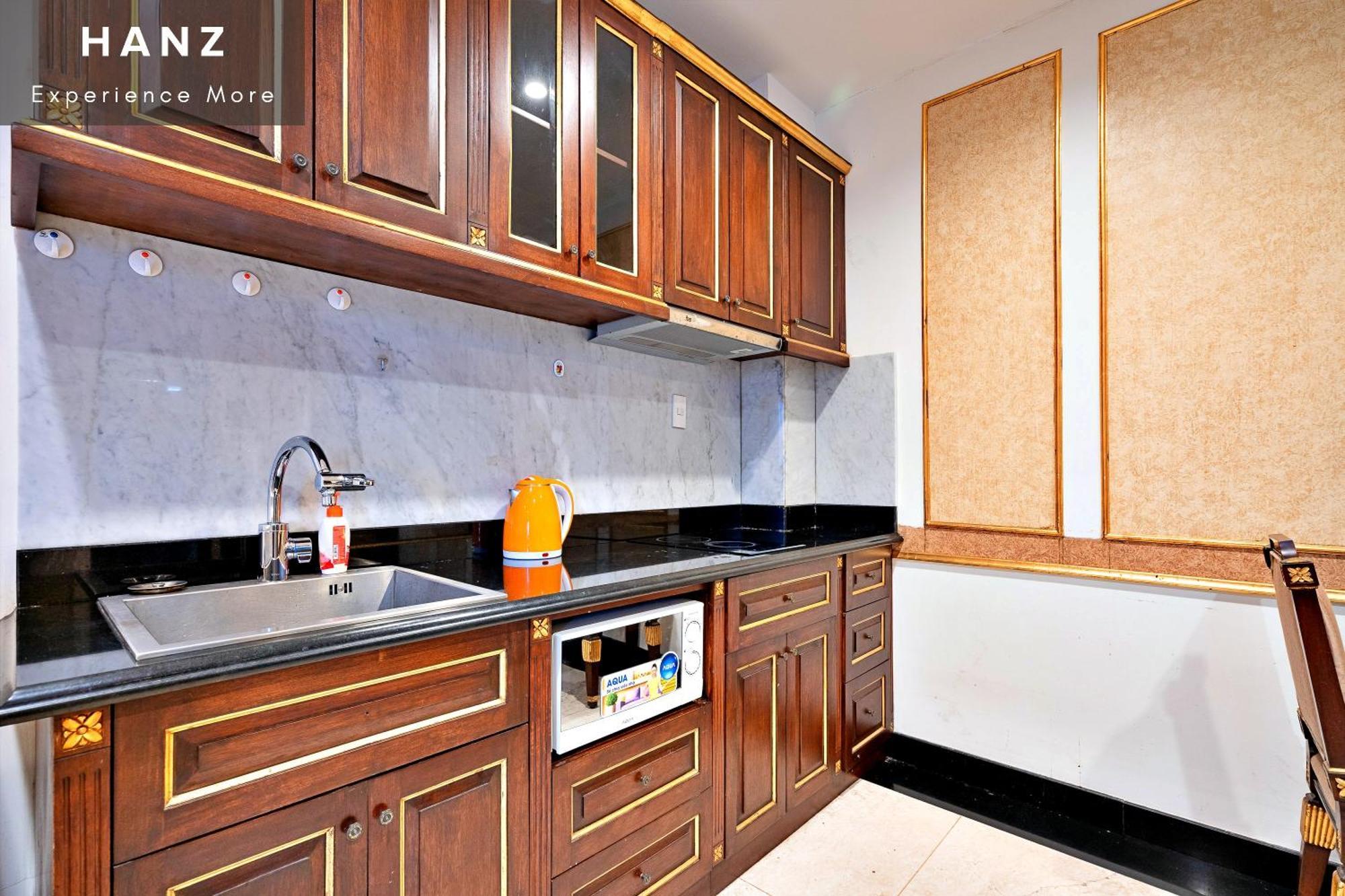 Hanz Business 345ab Tran Hung Dao Street *